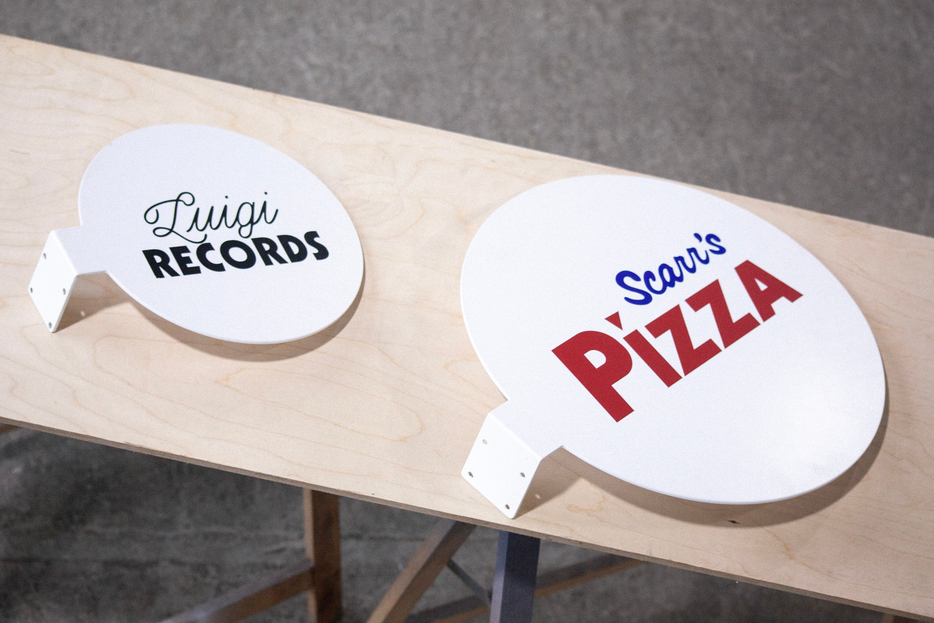 Round blade sign - small